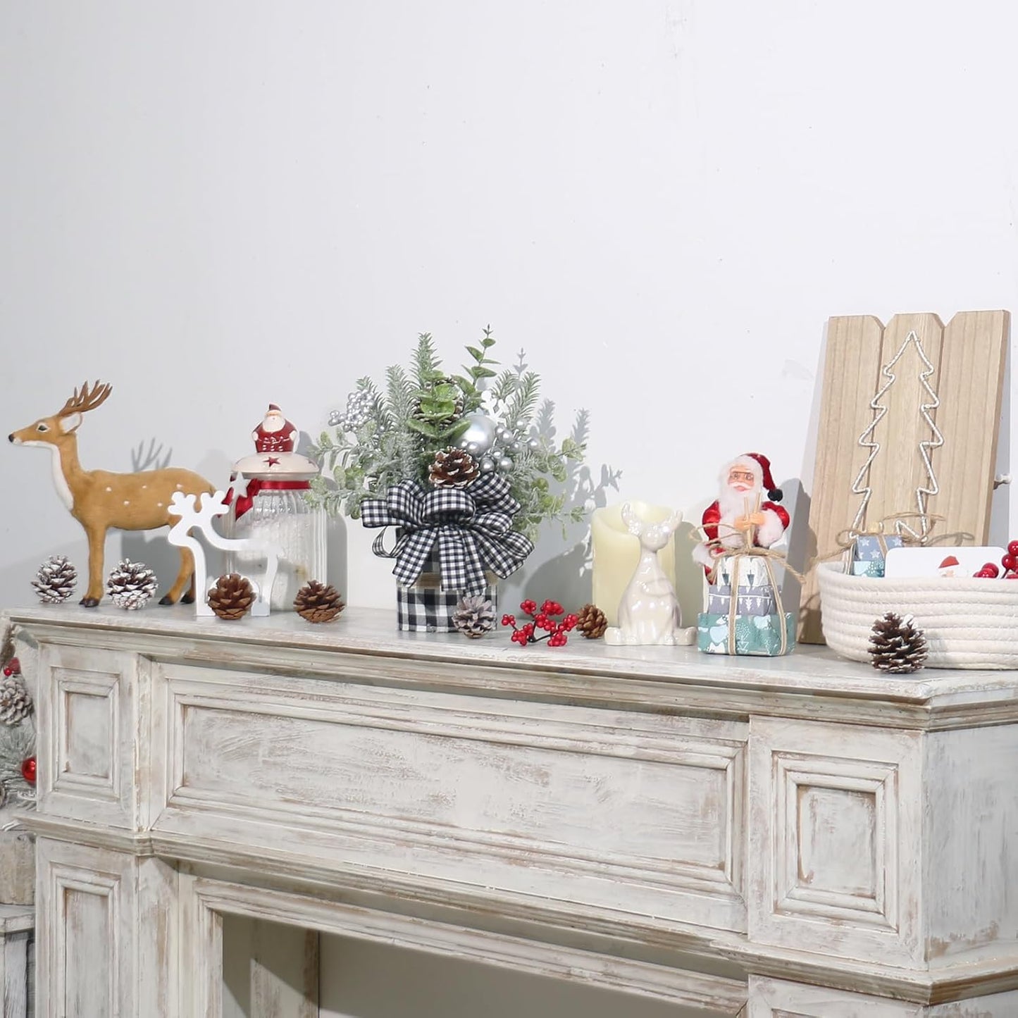 Small Buffalo Check Plaid Christmas Tree, Artificial Mini Tabletop Christmas Tree Decorations, for Home Hliday Party Xmas Decor - Black/White.