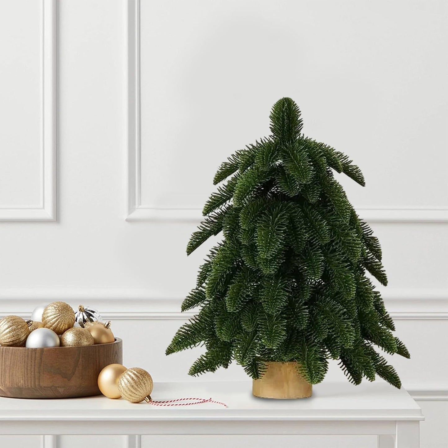 Mini Artificial Christmas Tree, Desktop DIY Green Christmas Tree Bring Joy and Christmas Decorations to Tabletop, Small Pe Christmas Decoration Tree Home Party Decoration Supplies (White)